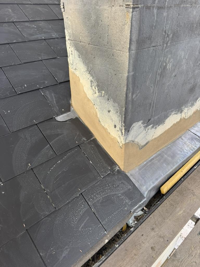 Full Slate Roof Replacement, Leadwork Renewal & Chimney Abutment Restoration – Complete Pitched Roof Refurbishment